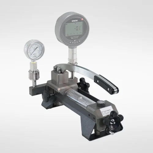 Bomba de presión para calibración de manómetros fluido aceite, de 0 a 36,000 psi, SumiMet